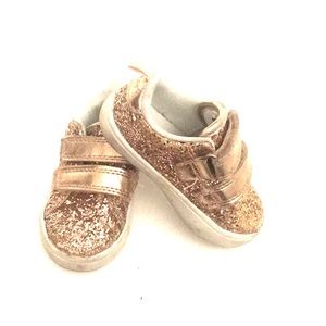 Infant size 4 Carter’s shoes